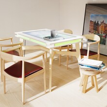 BRYM Table in woonruimte